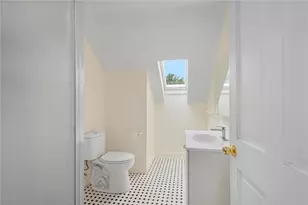 26 Hudson St, Providence, RI 02909 - Photo 18