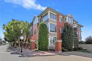 341 Thames St, Bristol, RI 02809 - Photo 2