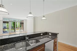 341 Thames St, Bristol, RI 02809 - Photo 12