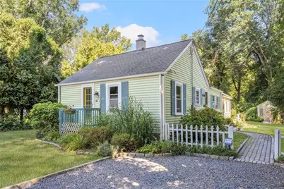 20 Samuel Rodman Street, South Kingstown, RI 02879 - Photo 2