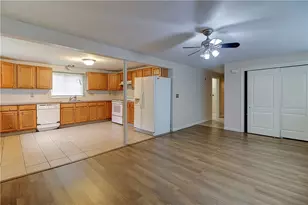 499 Farmington Ave, Cranston, RI 02920 - Photo 2