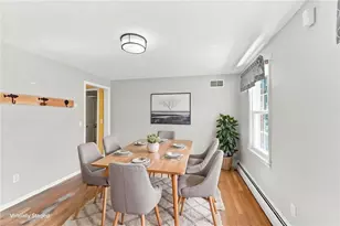 33 Old Oak Dr, Warwick, RI 02886 - Photo 14