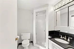 33 Old Oak Dr, Warwick, RI 02886 - Photo 40