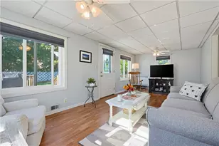 166 Puritan Dr, Warwick, RI 02888 - Photo 12