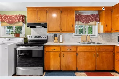 1356 S Broadway, East Providence, RI 02914 - Photo 10