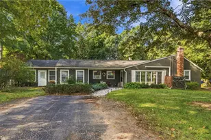 7 White Pine Dr, Cumberland, RI 02864 - Photo 1