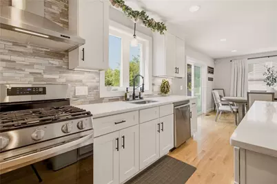 459 Louise Street, Woonsocket, RI 02895 - Photo 14