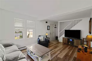 45 Cedar Ave, Portsmouth, RI 02871 - Photo 8