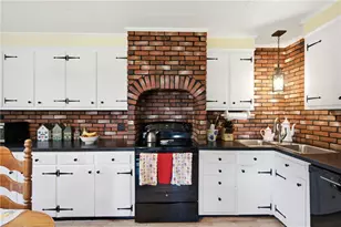 11 Linda Ave, Portsmouth, RI 02871 - Photo 16