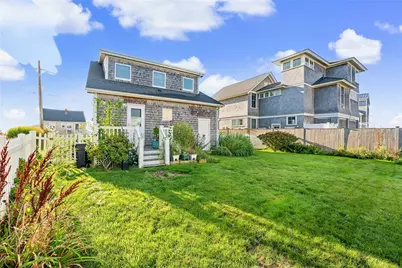29 Glenwood Avenue, Narragansett, RI 02882 - Photo 32