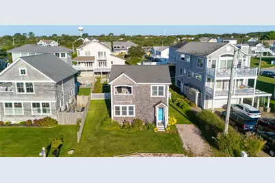 29 Glenwood Avenue, Narragansett, RI 02882 - Photo 2