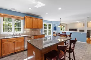 38 Lindsay Ln, Cranston, RI 02921 - Photo 20