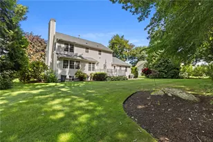 38 Lindsay Ln, Cranston, RI 02921 - Photo 46