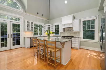 26 Thayer Avenue, Narragansett, RI 02882 - Photo 10
