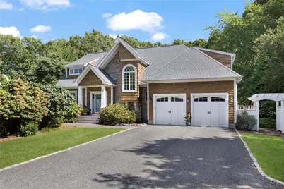 26 Thayer Avenue, Narragansett, RI 02882 - Photo 2