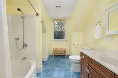 26 Thayer Avenue, Narragansett, RI 02882 - Photo 22