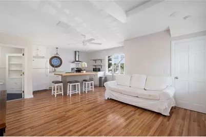 56 Fort Avenue, Cranston, RI 02905 - Photo 4