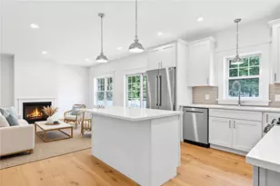 26 Carpenter Ave, Barrington, RI 02806 - Photo 8