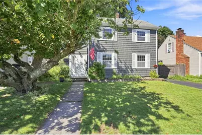141 Rosemere Road, Pawtucket, RI 02861 - Photo 2