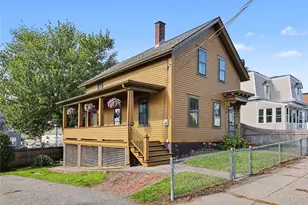 14 Webb St, Pawtucket, RI 02860 - Photo 1