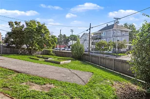 14 Webb St, Pawtucket, RI 02860 - Photo 26