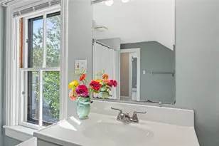 14 Webb St, Pawtucket, RI 02860 - Photo 22