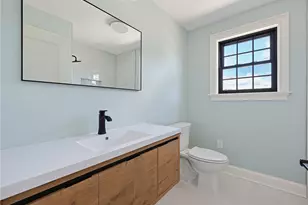 38 Ashburne St, Pawtucket, RI 02861 - Photo 32