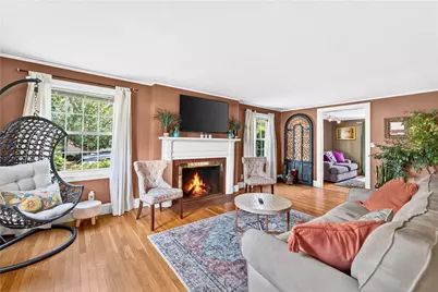 87 Miller Avenue, East Providence, RI 02916 - Photo 4