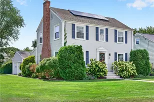 87 Miller Ave, East Providence, RI 02916 - Photo 2