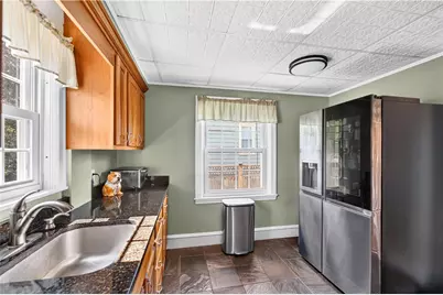 87 Miller Avenue, East Providence, RI 02916 - Photo 16