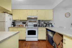 400 Narragansett Pkwy, Warwick, RI 02888 - Photo 10