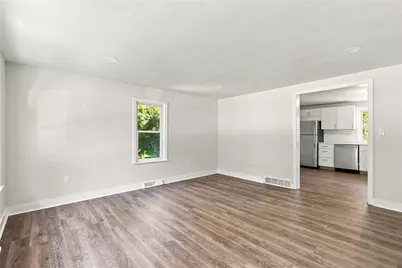 9 Atlantic Avenue, North Providence, RI 02904 - Photo 4