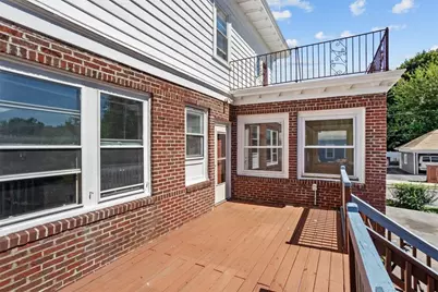 246 Lenox Avenue, Providence, RI 02907 - Photo 4