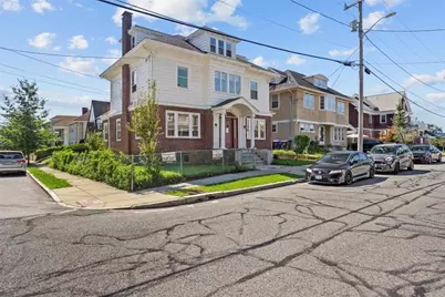 246 Lenox Avenue, Providence, RI 02907 - Photo 2