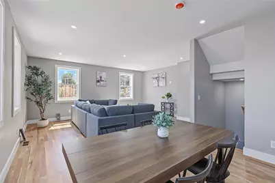 2 Rounds Avenue, East Providence, RI 02915 - Photo 8