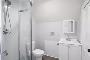 124 Lincoln St, Woonsocket, RI 02895 - Photo 42