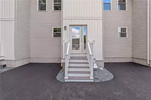 4 Rounds Ave, East Providence, RI 02915 - Photo 32