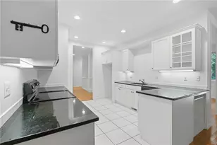 170 Pine Glen Dr, East Greenwich, RI 02818 - Photo 4