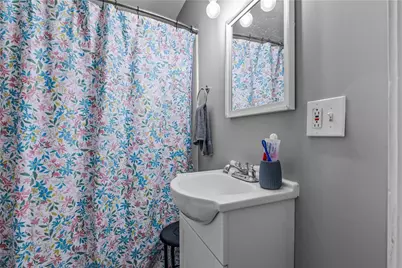 31 W Narragansett Avenue #1, Newport, RI 02840 - Photo 16