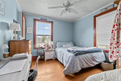 31 W Narragansett Avenue #2, Newport, RI 02840 - Photo 12