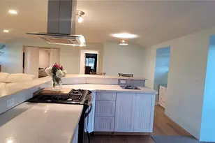 256 Matunuck Beach Rd, South Kingstown, RI 02879 - Photo 8