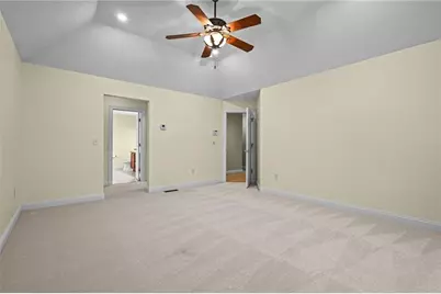 125 West Road, Cumberland, RI 02864 - Photo 20