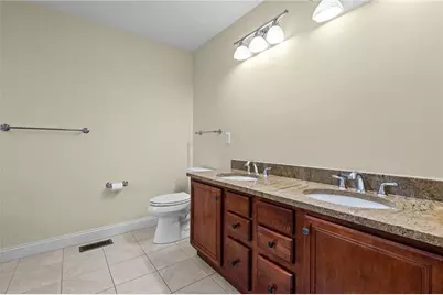 125 West Road, Cumberland, RI 02864 - Photo 24