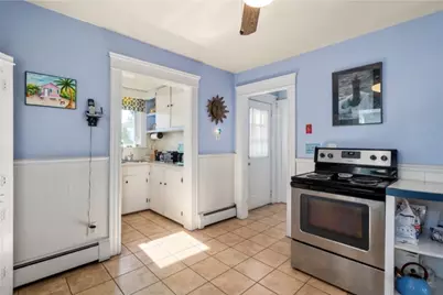 25 Hollywood Avenue, Warwick, RI 02888 - Photo 8