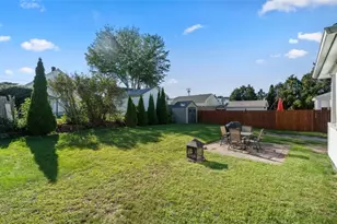 25 Hollywood Ave, Warwick, RI 02888 - Photo 14