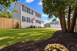4 Cooke Pl, Warwick, RI 02888 - Photo 34