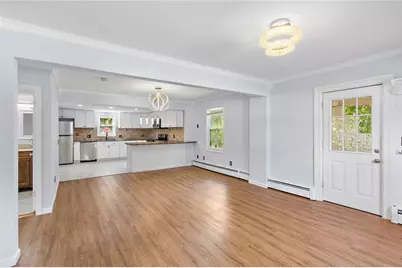 72 Dayton Avenue, Warwick, RI 02889 - Photo 8
