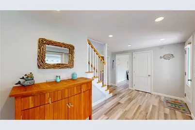 63 Saltaire Avenue, Narragansett, RI 02882 - Photo 18