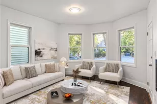 38 East St, Providence, RI 02906 - Photo 2