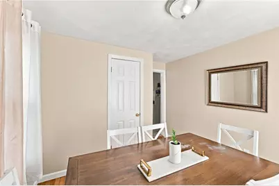 70 Overland Avenue, Cranston, RI 02910 - Photo 10